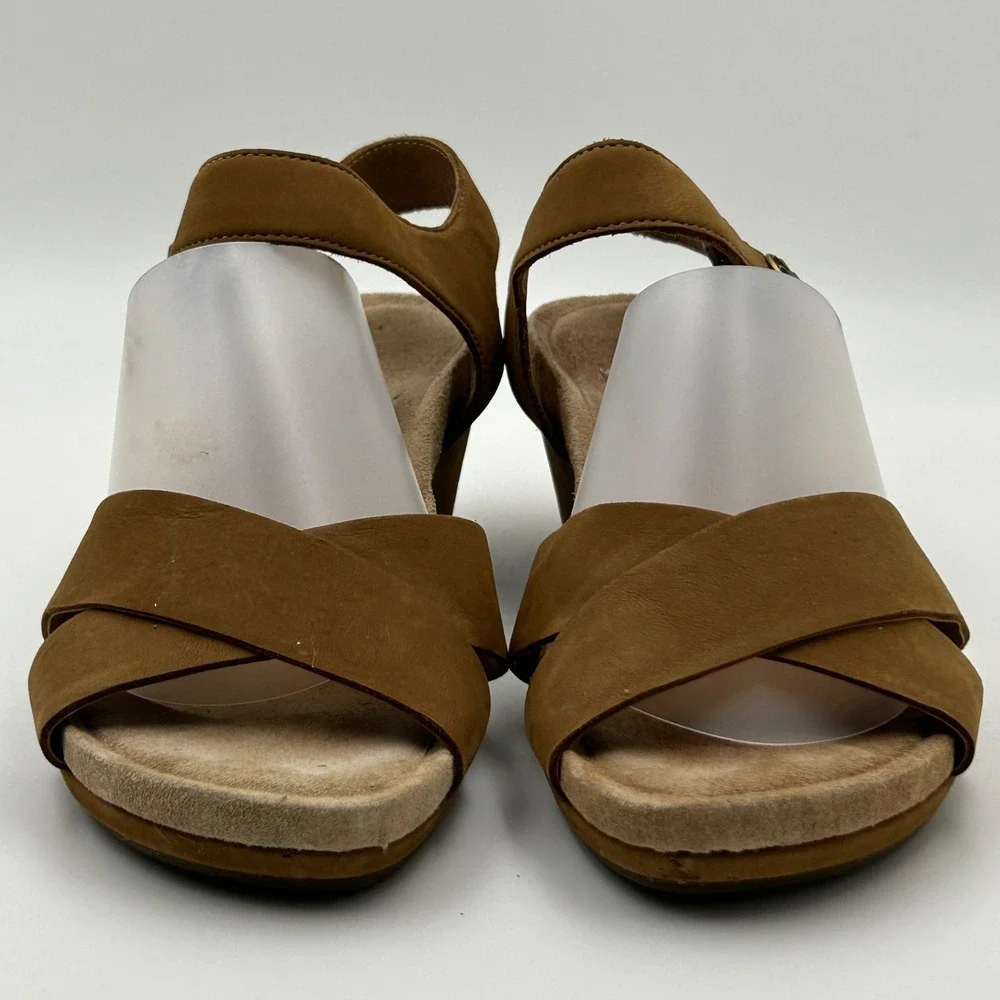 UGG‎ Lucianna Wedge Sandals Womens 7.5 Brown Leather Strappy 1011549 Boho Chic